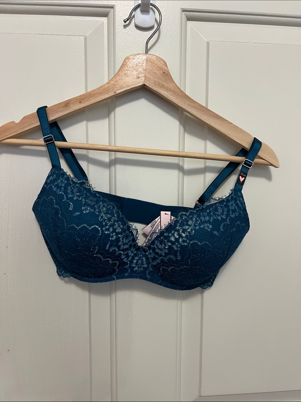 Victoria's Secret Teal Lace Underwire Bra